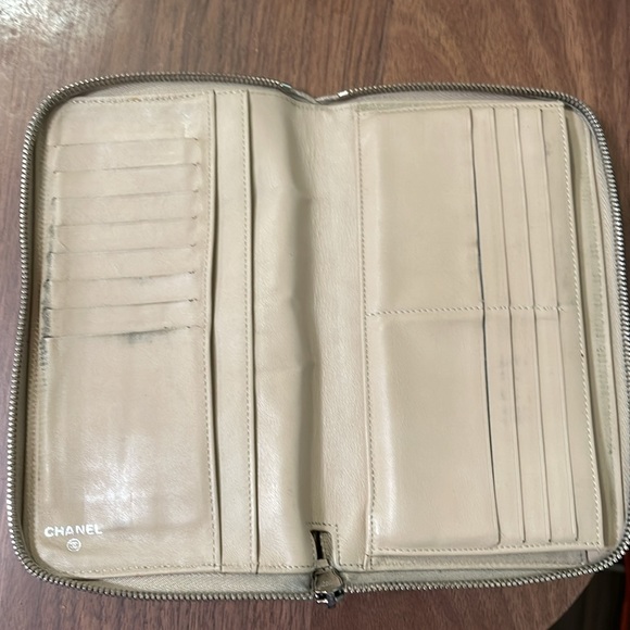 Chanel Long Zippy Wallet - Picture 7 of 12